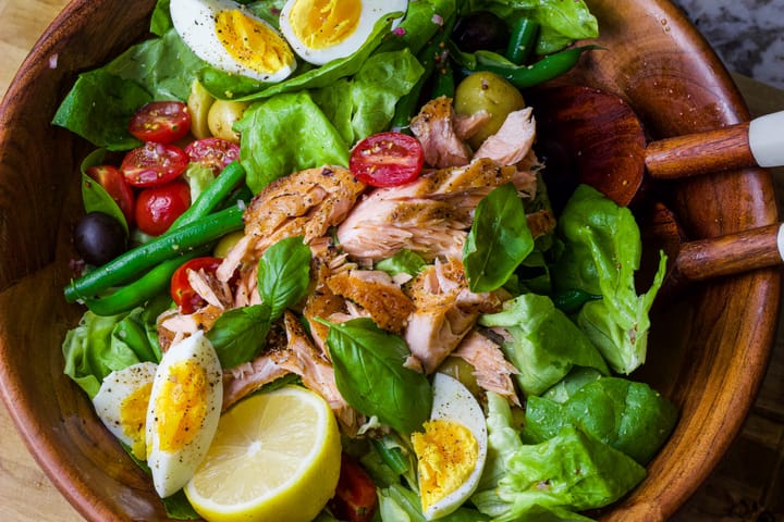 Salmon Salad with fresh vegetables and tangy vinaigrette